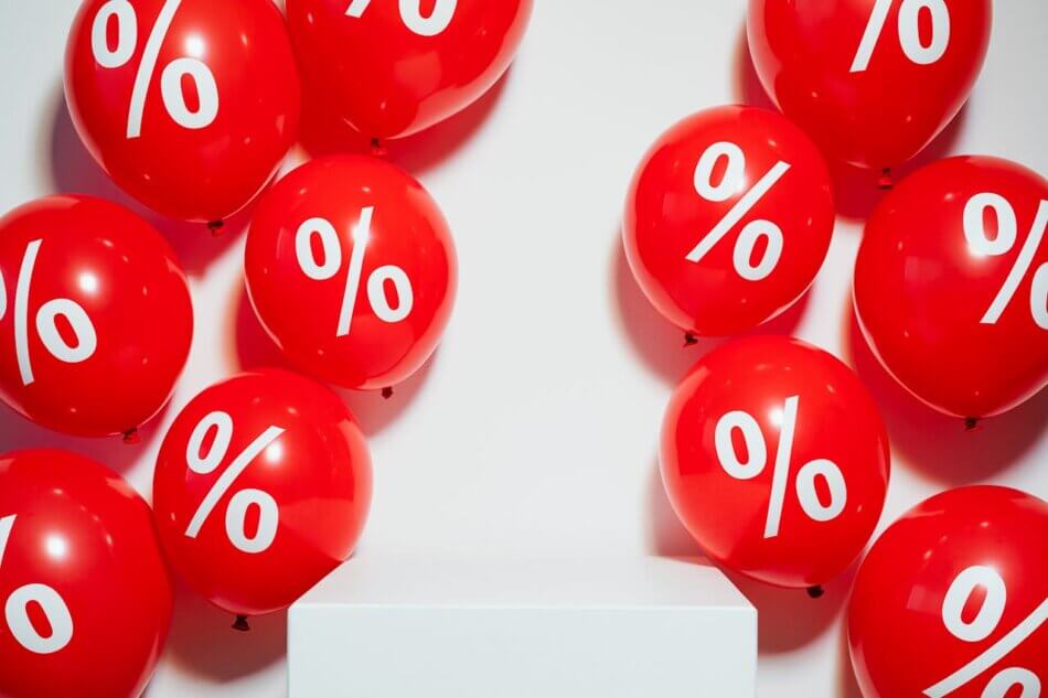 90% chance of a rate cut in Sep 2025