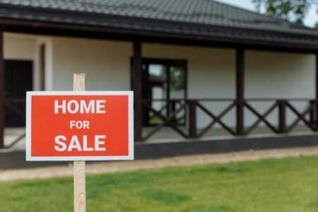 Pending home sales rise