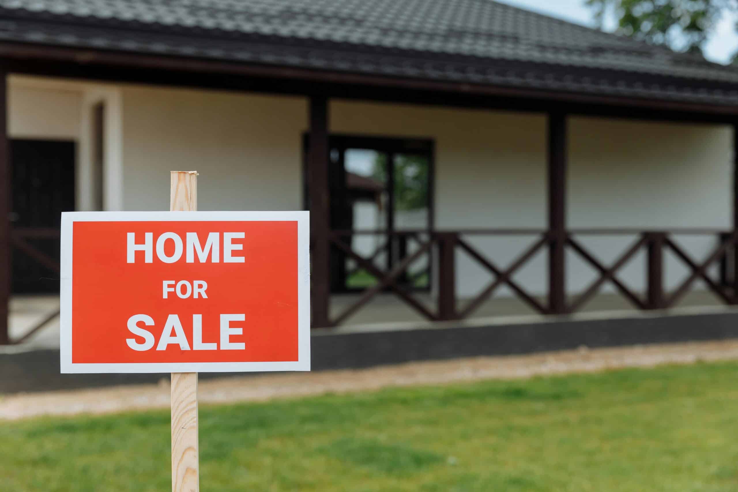 Pending home sales rise